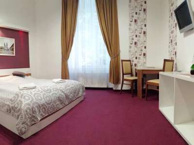 Eladó szálloda, panzió, üdülő - Pápa / 6. kép