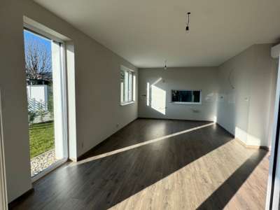 Eladó társasház - Balatonvilágos / 5. kép