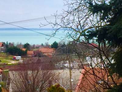 Eladó családi ház - Alsóörs / 2. kép