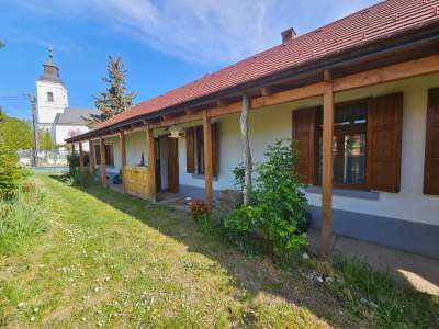 Eladó családi ház - Csopak / 1. kép