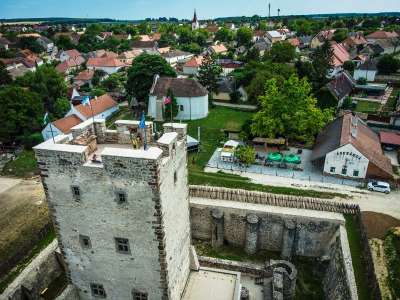 Eladó étterem, vendéglő, cukrászda - Nagyvázsony / 1. kép