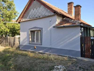 Eladó családi ház - Törökszentmiklós (Felvég) / 1. kép