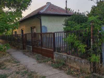 Eladó családi ház - Kengyel / 1. kép