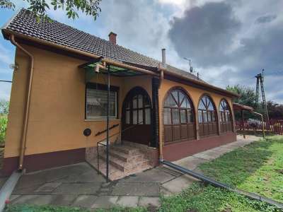 Eladó családi ház - Tiszaroff / 3. kép