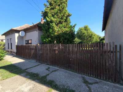 Eladó családi ház - Törökszentmiklós (Városközpont) / 2. kép