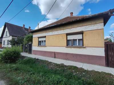 Eladó családi ház - Törökszentmiklós (Felvég) / 2. kép