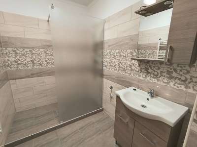 Eladó panellakás - Törökszentmiklós (Városközpont) / 5. kép