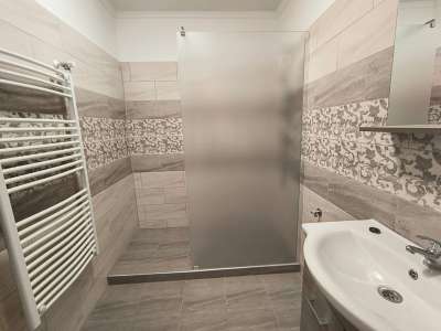 Eladó panellakás - Törökszentmiklós (Városközpont) / 4. kép