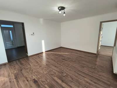 Eladó panellakás - Törökszentmiklós (Városközpont) / 9. kép