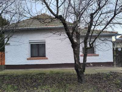 Eladó családi ház - Törökszentmiklós (Óball) / 1. kép