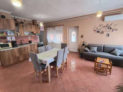 Eladó családi ház - Törökszentmiklós (Felvég) / 4. kép