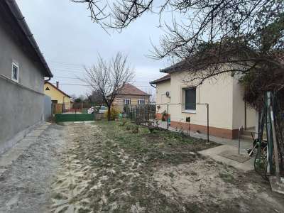 Eladó családi ház - Törökszentmiklós (Városközpont) / 42. kép