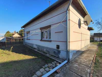 Eladó családi ház - Törökszentmiklós (Felvég) / 1. kép