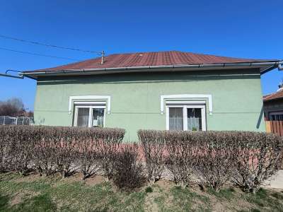 Eladó családi ház - Törökszentmiklós (Alvég) / 2. kép