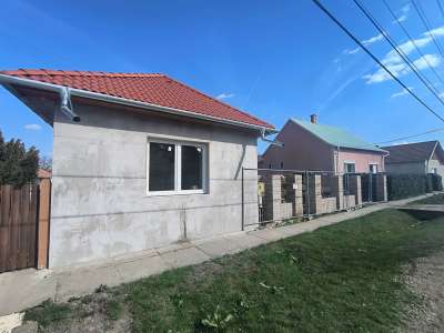 Eladó családi ház - Törökszentmiklós (Városközpont) / 2. kép