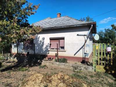 Eladó családi ház - Tiszaroff / 1. kép