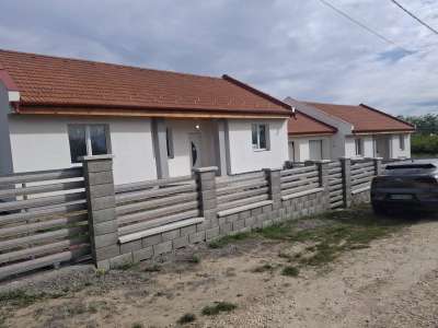Eladó családi ház - Szada / 3. kép