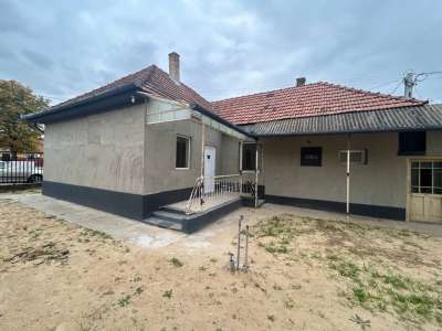 Eladó családi ház - Tura / 12. kép