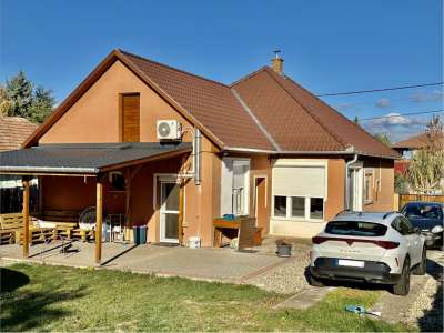 Eladó családi ház - Dány / 9. kép