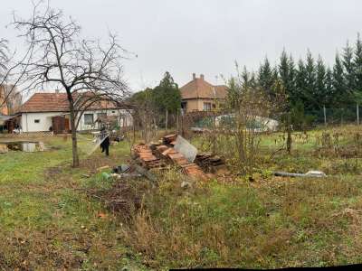 Eladó építési telek - Veresegyház (Mézesvölgy) / 1. kép