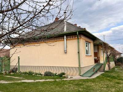 Eladó családi ház - Dány / 13. kép