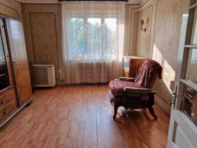 Eladó családi ház - Törtel / 8. kép
