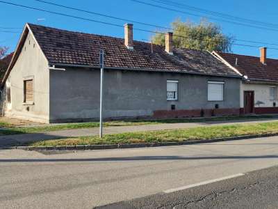 Eladó családi ház - Cegléd / 1. kép