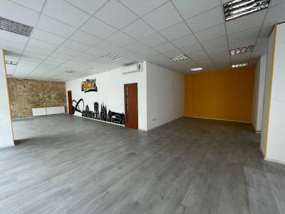 Kiadó üzlethelyiség - Szolnok (Belváros) / 4. kép