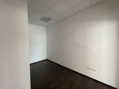 Kiadó üzlethelyiség - Szolnok (Belváros) / 7. kép