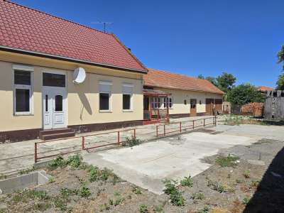 Eladó családi ház - Cegléd / 11. kép