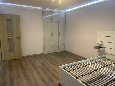 Kiadó téglalakás - Szolnok (Tallinn) / 4. kép