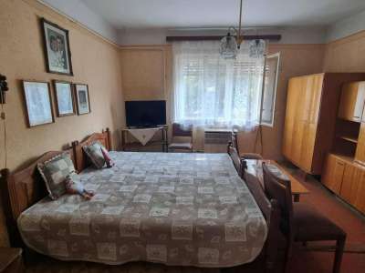 Eladó családi ház - Törtel (Központ) / 10. kép