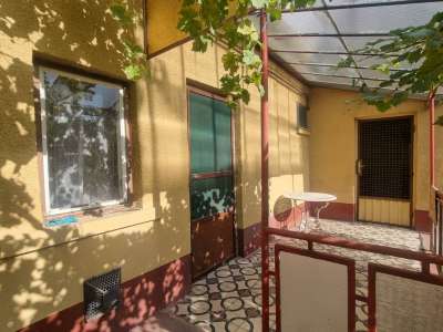 Eladó családi ház - Törtel (Központ) / 2. kép