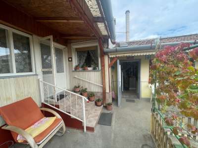 Eladó családi ház - Újszász (Újszász) / 11. kép