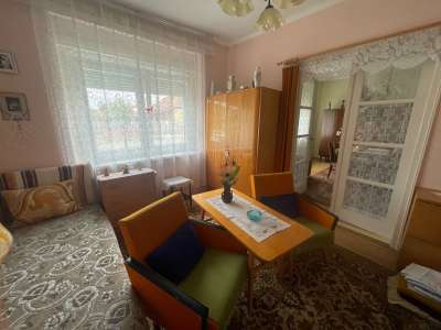 Eladó családi ház - Újszász (Újszász) / 20. kép