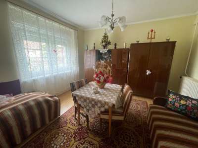 Eladó családi ház - Újszász (Újszász) / 24. kép