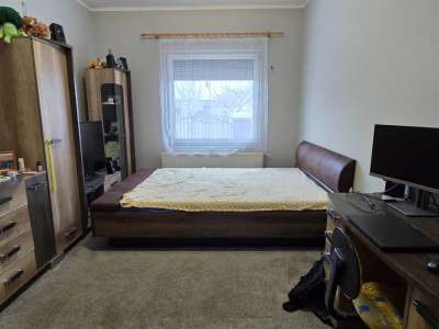 Eladó családi ház - Abony / 9. kép