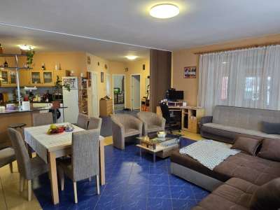 Eladó családi ház - Abony / 6. kép