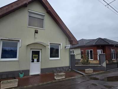 Eladó családi ház - Abony / 5. kép