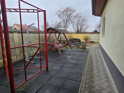 Eladó családi ház - Abony / 8. kép