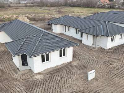 Eladó ikerház - Cegléd / 1. kép