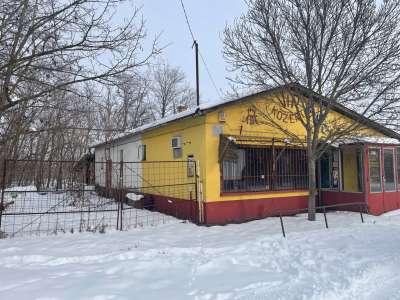 Eladó üzlethelyiség - Tiszajenő / 3. kép