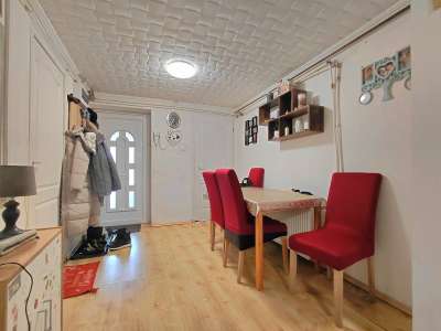 Eladó családi ház - Cegléd (újváros) / 1. kép