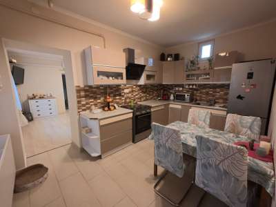 Eladó családi ház - Cegléd (újváros) / 2. kép