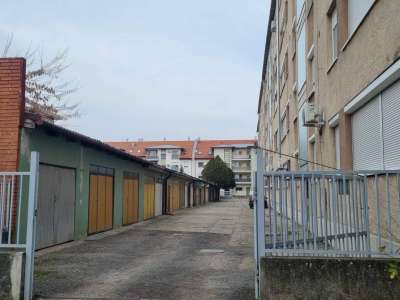 Eladó garázs - Cegléd (Belváros) / 3. kép