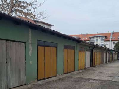 Eladó garázs - Cegléd (Belváros) / 1. kép