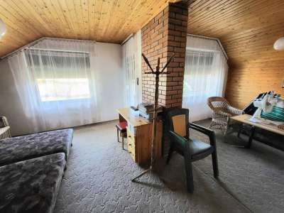 Eladó családi ház - Újszász (Újszász) / 8. kép