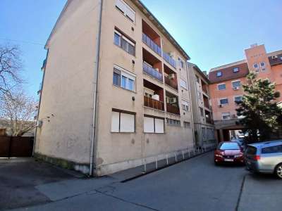 Eladó téglalakás - Cegléd (Belváros) / 3. kép