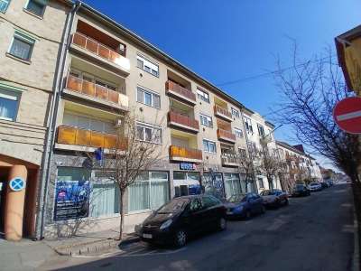 Eladó téglalakás - Cegléd (Belváros) / 1. kép