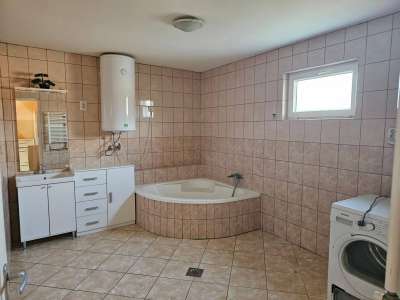 Eladó családi ház - Monor (Monor) / 9. kép